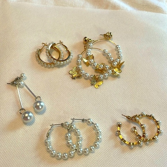 Jewelry - 5 Pair Earring Set - Goldtone & Silvertone - Dangle & Hoops NWOT